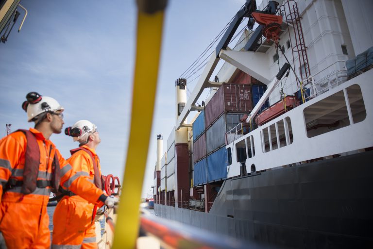 Crew containership