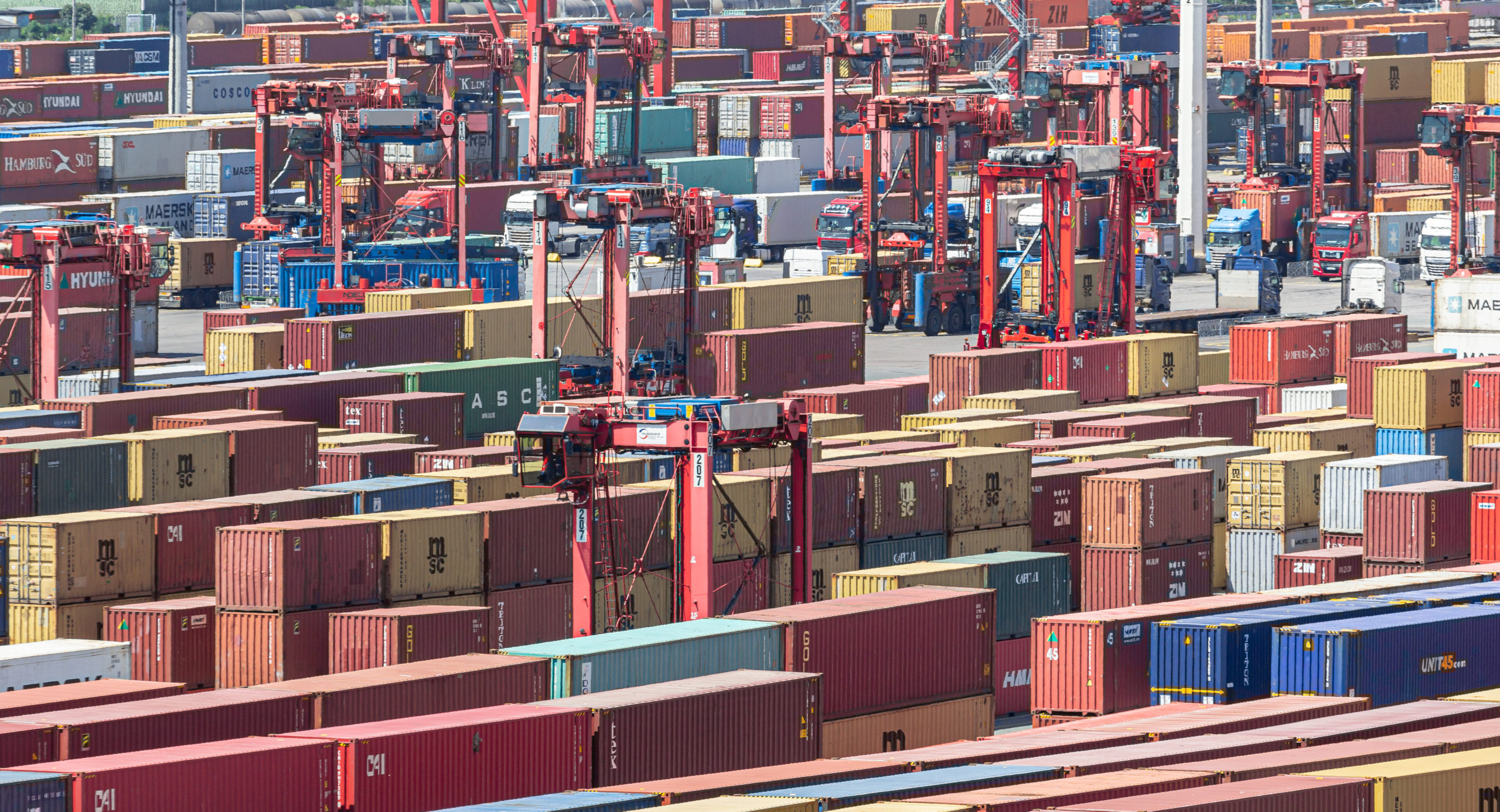 containers dock